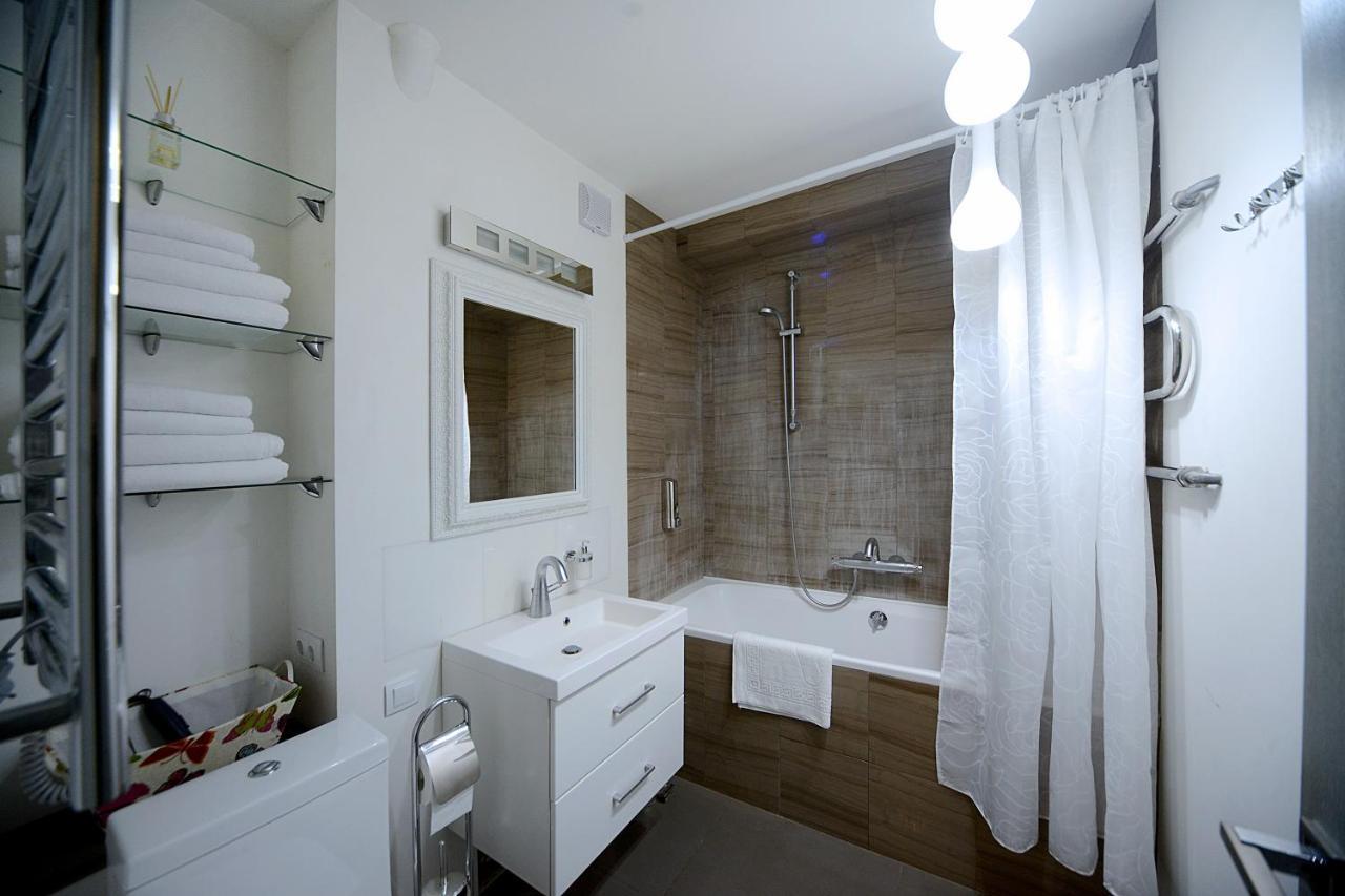 Artol Gorodetskogo Apartment Kiev Eksteriør billede